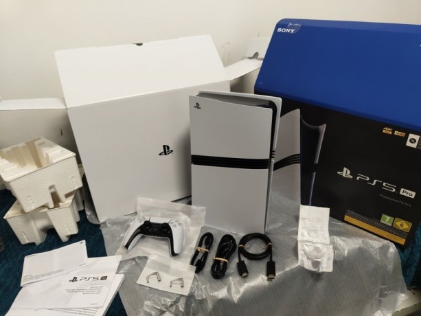 sony-playstation-ps5-pro-sony-playstation-ps5-slim-nintendo-switch-microsoft-xbox-series-x-2tb-apple-iphone-17-pro-max-iphone-17-pro-iphone-air-big-1